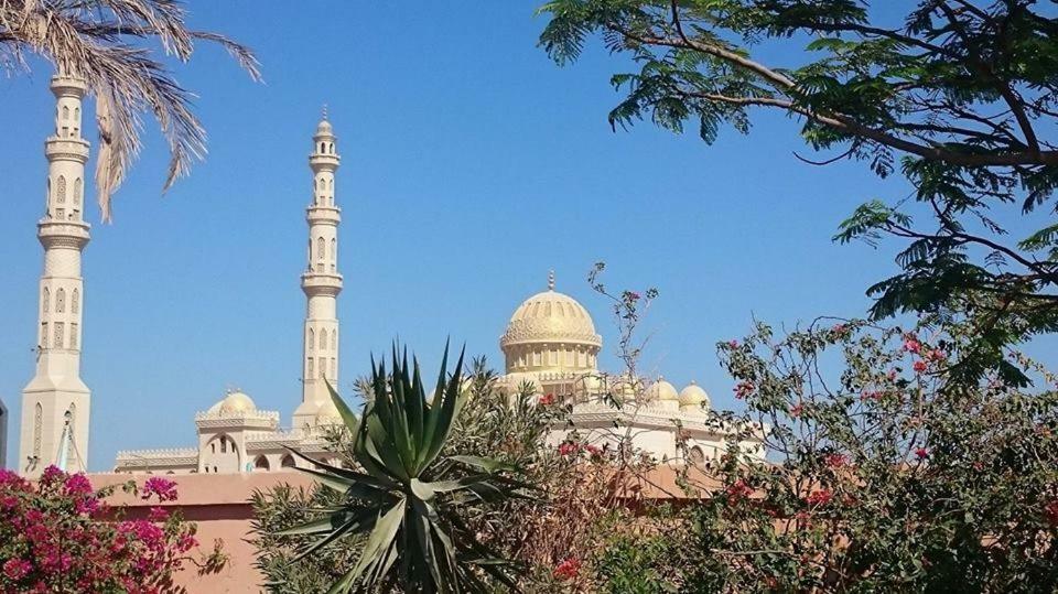 Apartman Eva Hurghada Bagian luar foto